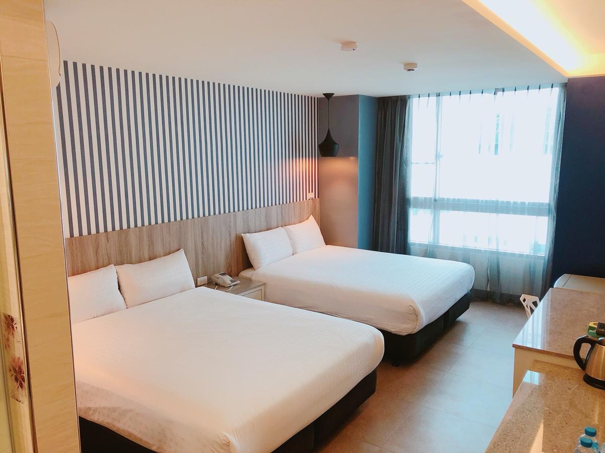 P&E Hotel Tainan Luaran gambar